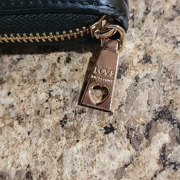 Moschino Love Graphic Black Long Wallet - Picture 3 of 17